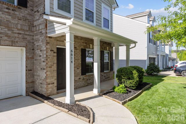 6614 Bluegill Road, Charlotte, NC 28216