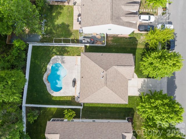 6614 Bluegill Road, Charlotte, NC 28216