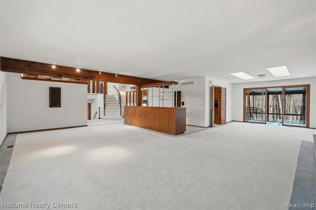 4710 Cove Road, West Bloomfield, MI 48323