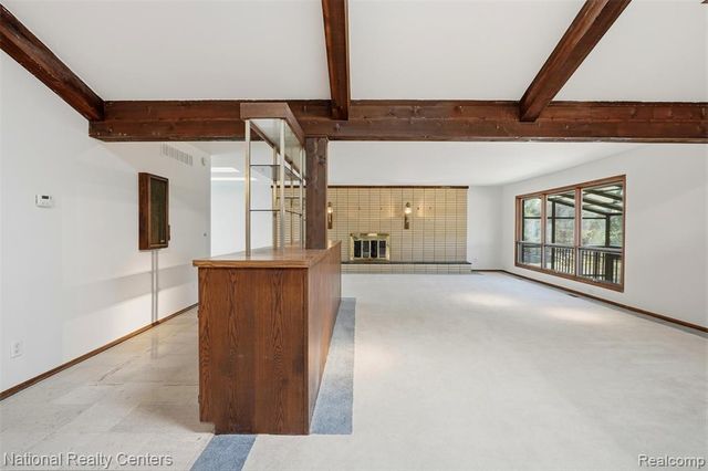 4710 Cove Road, West Bloomfield, MI 48323