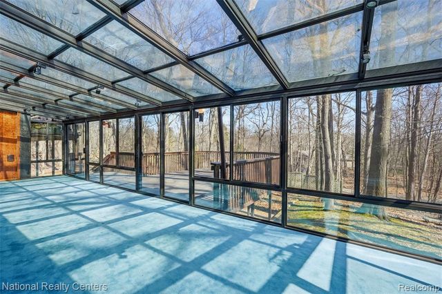 4710 Cove Road, West Bloomfield, MI 48323