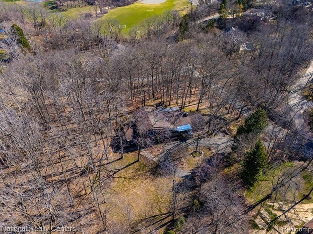 4710 Cove Road, West Bloomfield, MI 48323