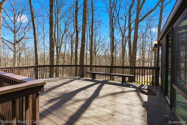 4710 Cove Road, West Bloomfield, MI 48323