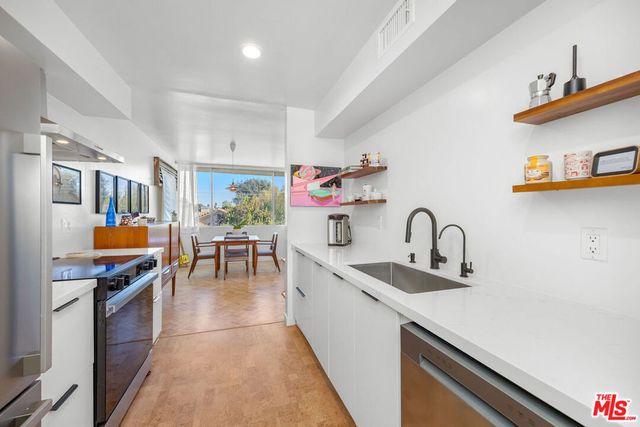 4487 Colbath Avenue 310, Sherman Oaks, CA 91423