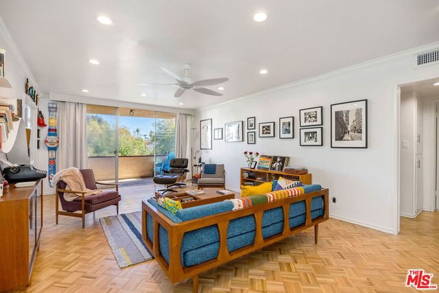 4487 Colbath Avenue 310, Sherman Oaks, CA 91423