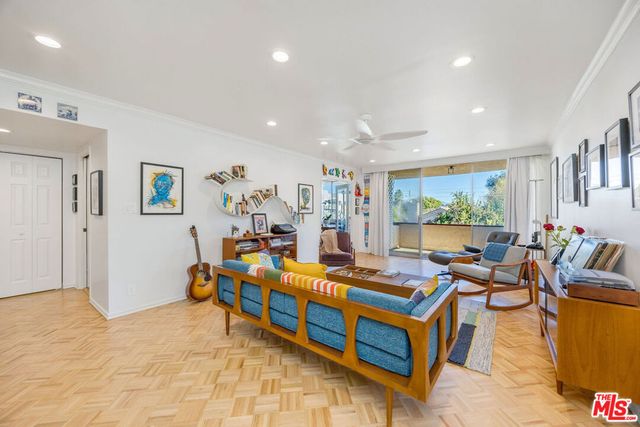 4487 Colbath Avenue 310, Sherman Oaks, CA 91423