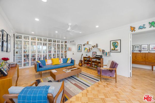 4487 Colbath Avenue 310, Sherman Oaks, CA 91423