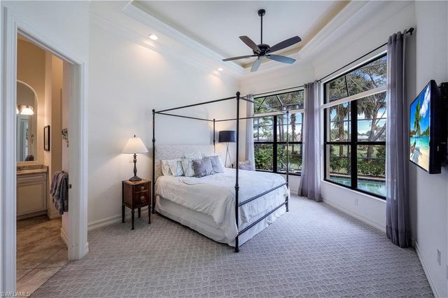7546 Lantana CIR, Naples, FL 34119