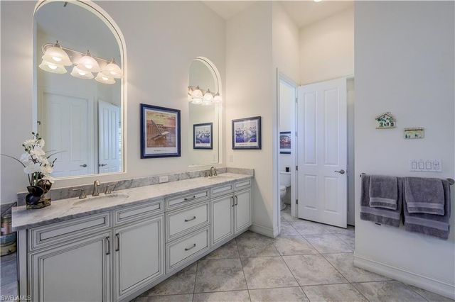 7546 Lantana CIR, Naples, FL 34119