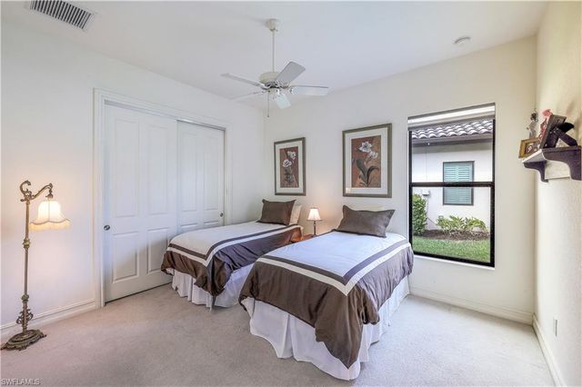 7546 Lantana CIR, Naples, FL 34119