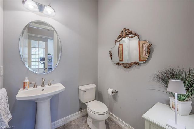 7546 Lantana CIR, Naples, FL 34119