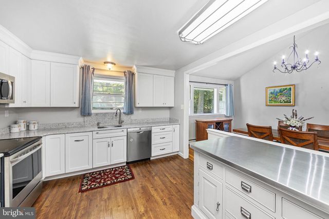 93 BUTTONWOOD LN, Doylestown, PA 18901