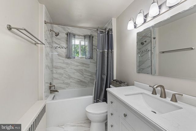93 BUTTONWOOD LN, Doylestown, PA 18901