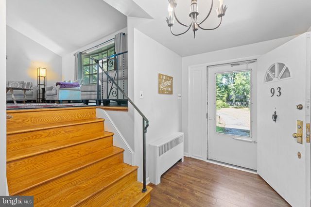 93 BUTTONWOOD LN, Doylestown, PA 18901