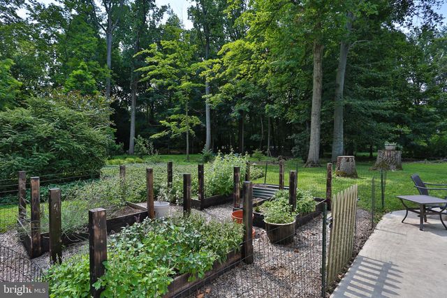 93 BUTTONWOOD LN, Doylestown, PA 18901