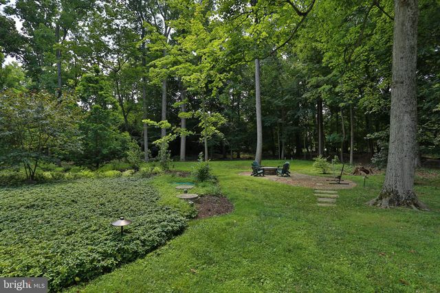 93 BUTTONWOOD LN, Doylestown, PA 18901