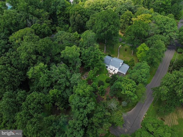 93 BUTTONWOOD LN, Doylestown, PA 18901