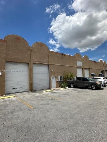 1723 W 37th St, Hialeah, FL 33012