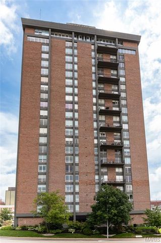 200 S Brentwood Boulevard 13F, Clayton, MO 63105