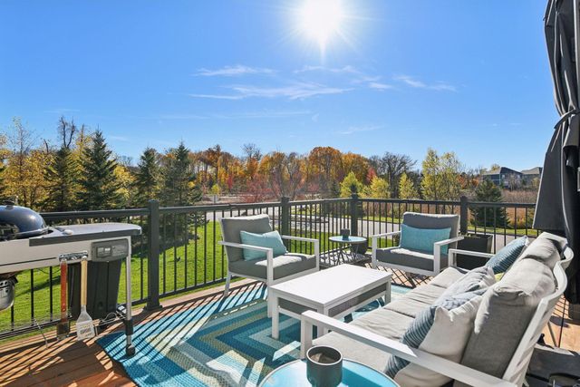 3765 Crane Island Court, Excelsior, MN 55331