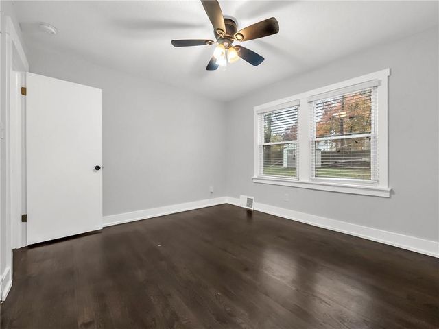 5700 Walmer Street, Mission, KS 66202