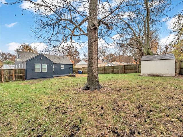 5700 Walmer Street, Mission, KS 66202