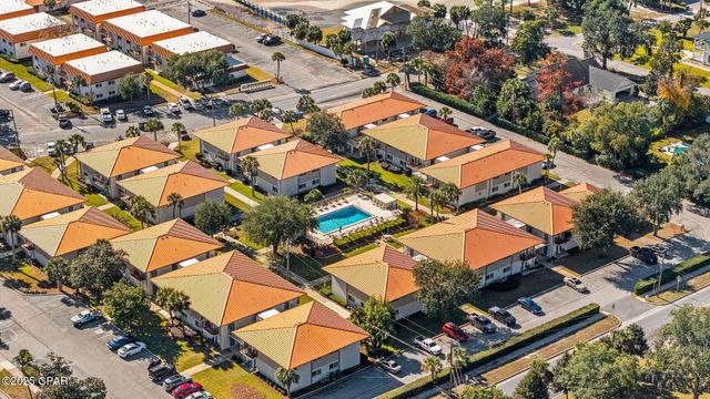 2100 W Beach Drive H-204, Panama City, FL 32401