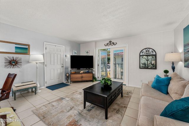 2100 W Beach Drive H-204, Panama City, FL 32401