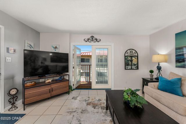 2100 W Beach Drive H-204, Panama City, FL 32401