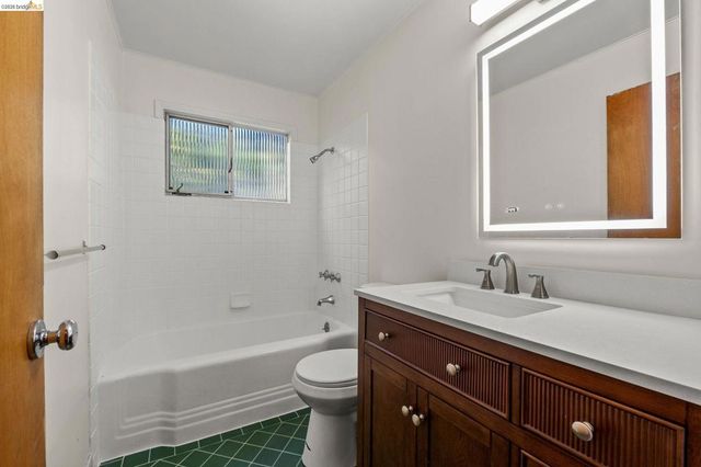 1730 Highland Pl 1, Berkeley, CA 94709