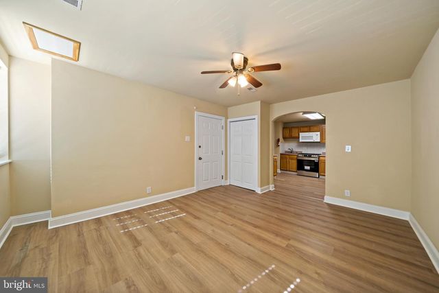 2118 S BROAD ST, Philadelphia, PA 19145