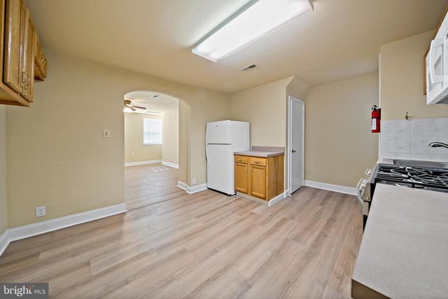 2118 S BROAD ST, Philadelphia, PA 19145