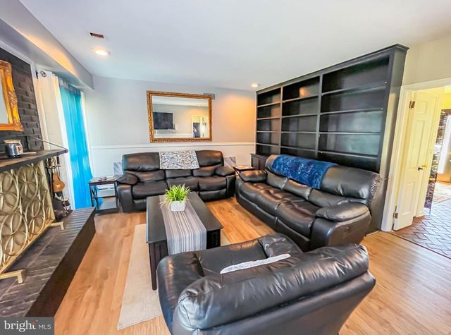 2460 BUTTONWOOD DR, Vineland, NJ 08361