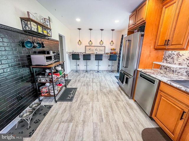2460 BUTTONWOOD DR, Vineland, NJ 08361
