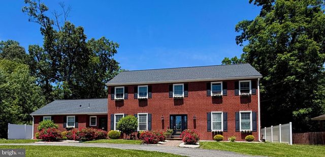 2460 BUTTONWOOD DR, Vineland, NJ 08361