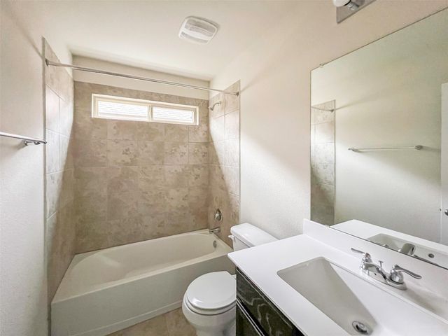818 Silo ST, San Marcos, TX 78666