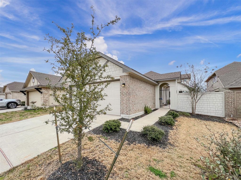 818 Silo ST, San Marcos, TX 78666