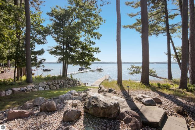 8739 Skegemog Point Road, Williamsburg, MI 49690