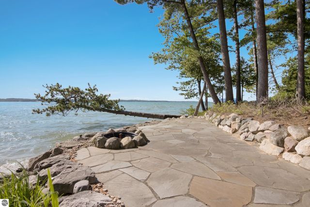 8739 Skegemog Point Road, Williamsburg, MI 49690