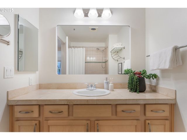 1500 Sw PARK Ave 104, Portland, OR 97201