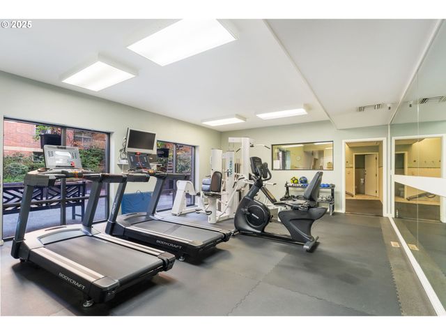 1500 Sw PARK Ave 104, Portland, OR 97201