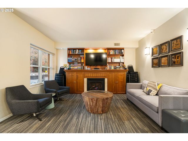 1500 Sw PARK Ave 104, Portland, OR 97201