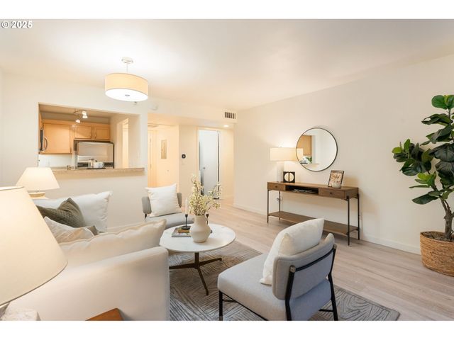 1500 Sw PARK Ave 104, Portland, OR 97201