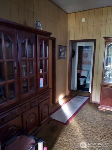 100 Main Street, Starbuck, WA 99359