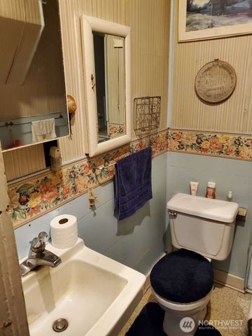 100 Main Street, Starbuck, WA 99359