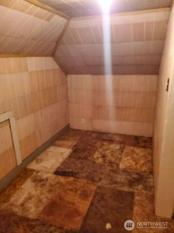 100 Main Street, Starbuck, WA 99359