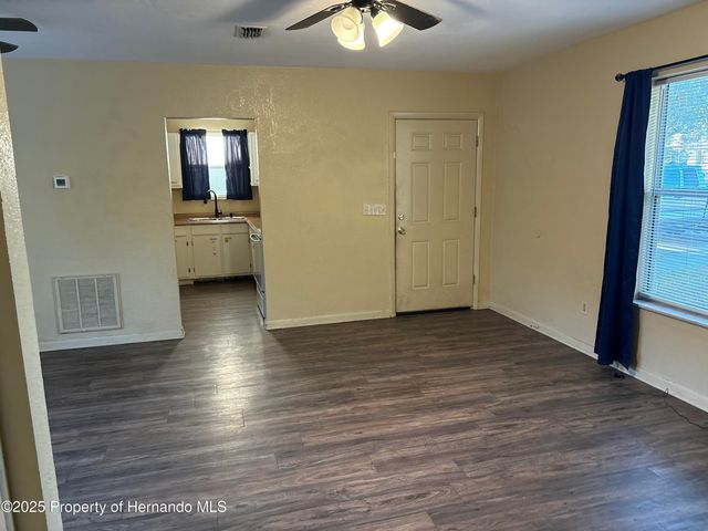 7184 Catalina Street, Spring Hill, FL 34606