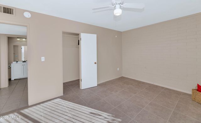 10126 W DESERT HILLS Drive, Sun City, AZ 85351