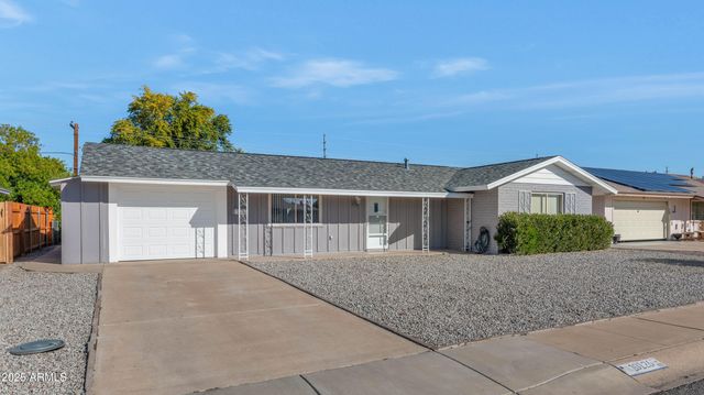 10126 W DESERT HILLS Drive, Sun City, AZ 85351
