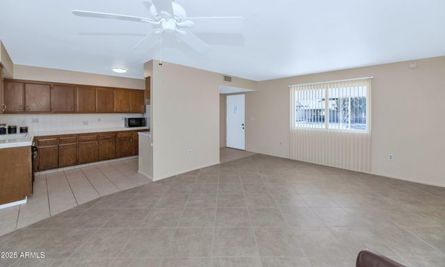 10126 W DESERT HILLS Drive, Sun City, AZ 85351